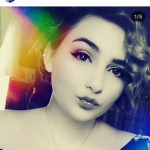 Meet your Posher, Alexandrea